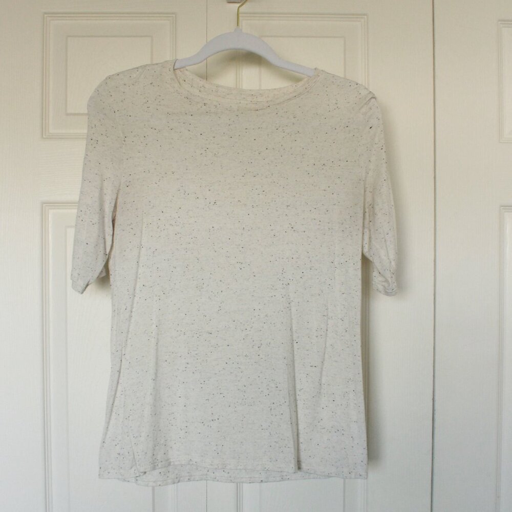 Apt 9 cream speckled half sleeve top size Small